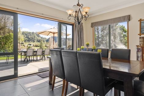 Photo of property in 297 Spencer Road, Lake Tarawera, Rotorua, 3076