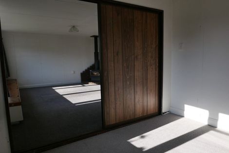 Photo of property in 15 Beach Road, Paekakariki, 5034