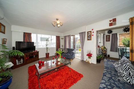 Photo of property in 109 Govett Avenue, Frankleigh Park, New Plymouth, 4310
