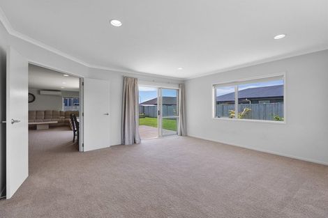 Photo of property in 11 Rawiri Drive, Bell Block, New Plymouth, 4312