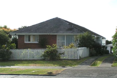 Photo of property in 2/51 Jutland Road, Hauraki, Auckland, 0622