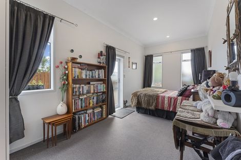 Photo of property in 373 Broadway, Stratford, 4332