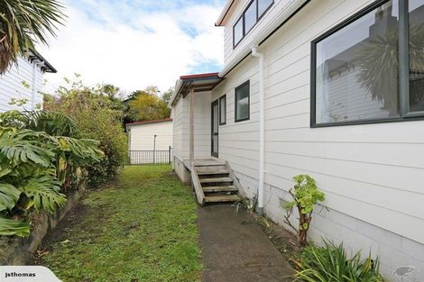 Photo of property in 2/73 Milton Road, Bluff Hill, Napier, 4110