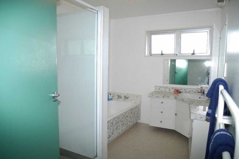 Photo of property in 105 Rosetta Road, Raumati South, Paraparaumu, 5032