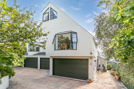 Photo of property in 16j Hobson Street, Thorndon, Wellington, 6011