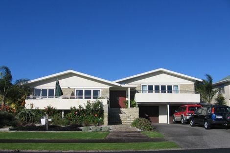 Photo of property in 71 Bramley Drive, Farm Cove, Auckland, 2012