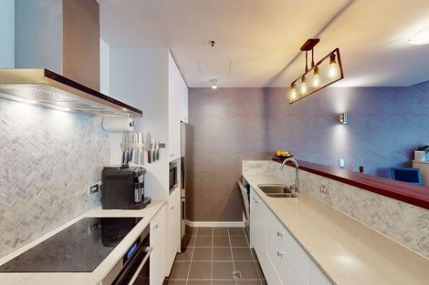 Photo of property in Montreaux Apartments, 1b/164 The Terrace, Wellington Central, Wellington, 6011