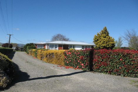 Photo of property in 100 Pioneer Highway, Awapuni, Palmerston North, 4412
