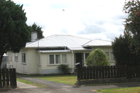 Photo of property in 19 Miro Street, New Lynn, Auckland, 0600