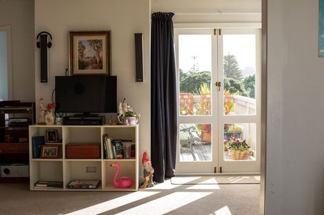 Photo of property in 8a Gilmour Street, Raglan, 3225