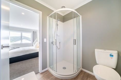 Photo of property in 2 Takapo Grove, Kelson, Lower Hutt, 5010