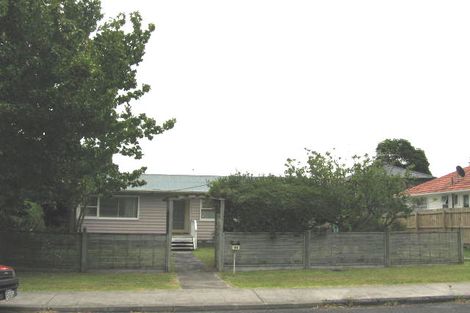 Photo of property in 44 Trinidad Road, Sunnynook, Auckland, 0620