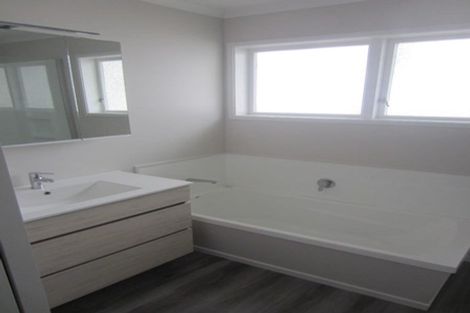 Photo of property in 11 Westhaven Drive, Tawa, Wellington, 5028