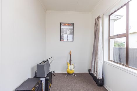 Photo of property in 9 Manuka Street, Castlecliff, Whanganui, 4501