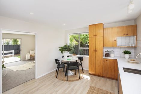 Photo of property in 2/21 Quinns Road, Shirley, Christchurch, 8013