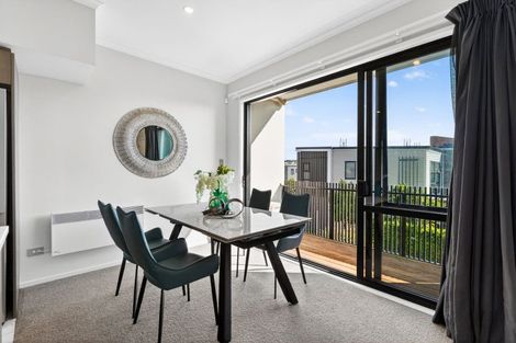 Photo of property in 5 William Stratton Lane, Hobsonville, Auckland, 0616