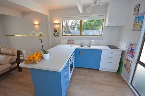 Photo of property in 1 Island View Terrace, Waikanae Beach, Waikanae, 5036