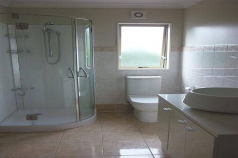 Photo of property in 24 George Deane Place, Greenhithe, Auckland, 0632