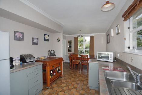 Photo of property in 26 Oxford Street, Marton, 4710