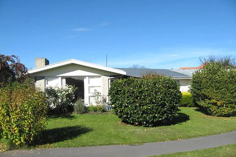 Photo of property in 1/9 Chislehurst Place, Bryndwr, Christchurch, 8052