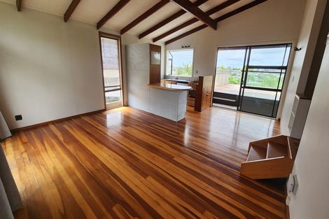 Photo of property in 251 Glengarry Road, Glen Eden, Auckland, 0602