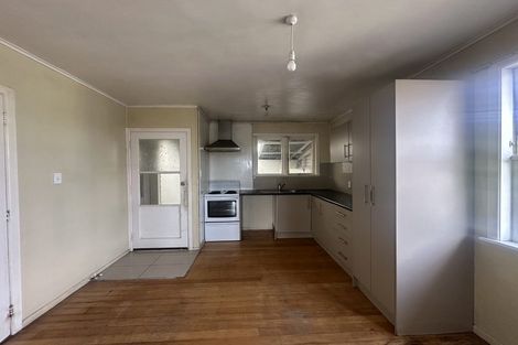 Photo of property in 61 Penrose Road, Mount Wellington, Auckland, 1060