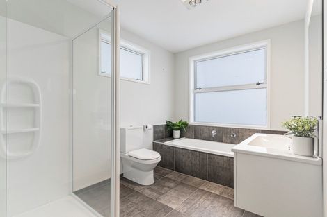 Photo of property in 26 Applin Lane, Pyes Pa, Tauranga, 3112