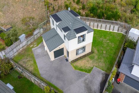 Photo of property in 70 Erlestoke Crescent, Churton Park, Wellington, 6037