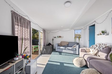 Photo of property in 12 Walker Crescent, Bulls, 4818