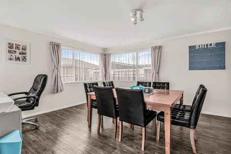 Photo of property in 29 John F Kennedy Drive, Milson, Palmerston North, 4414