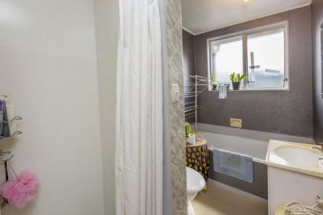 Photo of property in 8a Tawai Street, Trentham, Upper Hutt, 5018