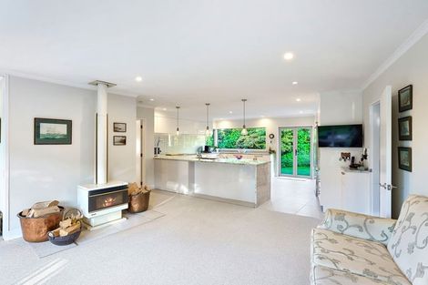 Photo of property in 9a Karaka Grove, Waikanae, 5036