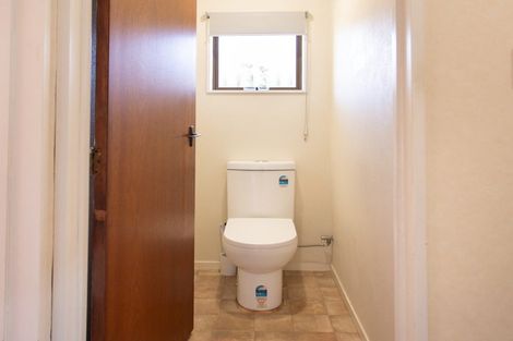 Photo of property in 4 Edgecombe Court, Roslyn, Palmerston North, 4414