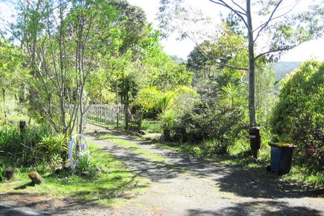 Photo of property in 139 Bethells Road, Waitakere, Henderson, 0781