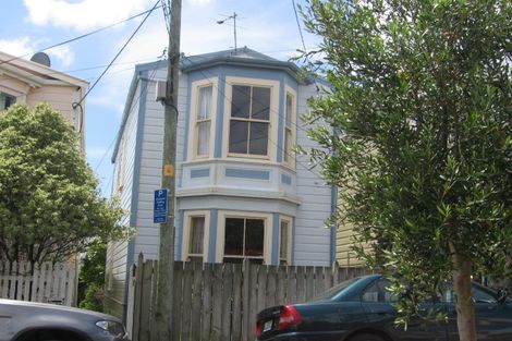 Photo of property in 31 Queen Street, Mount Victoria, Wellington, 6011