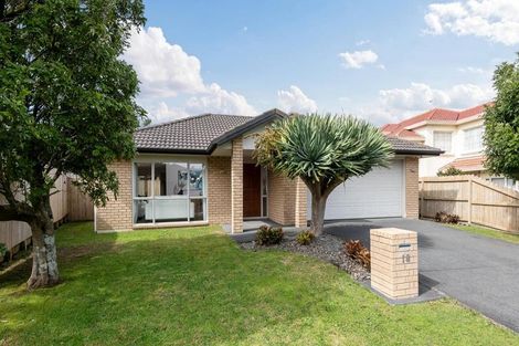 Photo of property in 18 Lissleton Drive, East Tamaki, Auckland, 2013
