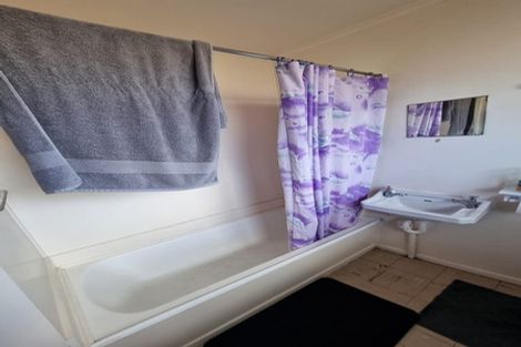 Photo of property in 65 Avenue Road, Otahuhu, Auckland, 1062