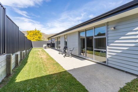 Photo of property in 51 Molyneux Avenue, Cromwell, 9310