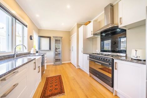 Photo of property in 68 Queens Grove, Hutt Central, Lower Hutt, 5010