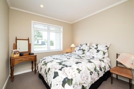 Photo of property in 8 Te Heipora Place, Havelock North, 4130
