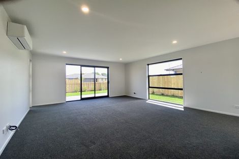 Photo of property in 8 Saddlers Lane, Yaldhurst, Christchurch, 8042