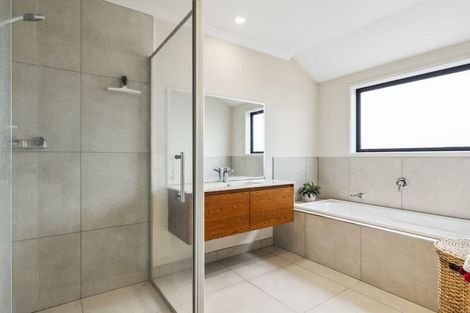 Photo of property in 138 Hillpark Drive, Pokeno, 2402