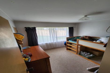 Photo of property in 103 Ennis Avenue, Pakuranga Heights, Auckland, 2010