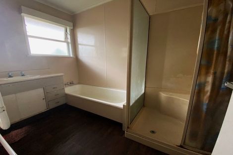 Photo of property in 96 Beaumonts Way, Manurewa, Auckland, 2102