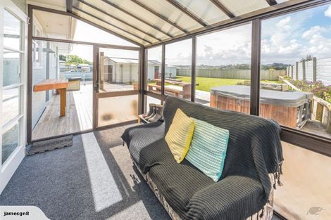 Photo of property in 17 Murch Place, Tawhero, Whanganui, 4500