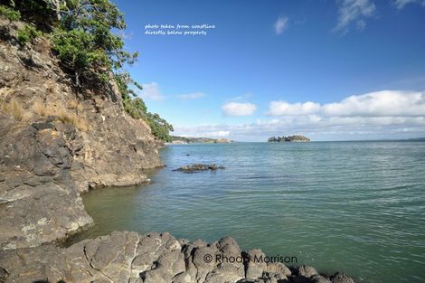 Photo of property in 23 Te Wairoa Lane, Tinopai, 0593