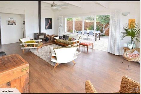 Photo of property in 19 Orewa Heights Crescent, Orewa, 0931