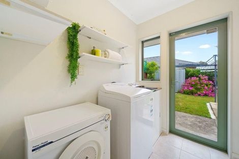 Photo of property in 4 Jeannie Way, Waikanae Beach, Waikanae, 5036