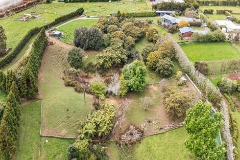 Photo of property in 14 Arthur Road, Paraite, New Plymouth, 4373