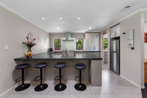 Photo of property in 7d Kitewaho Road, Swanson, Auckland, 0816